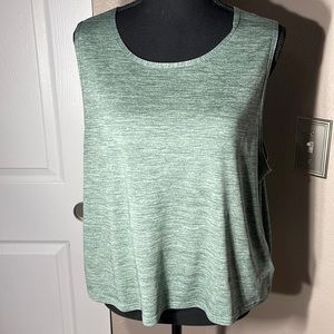 Rainbeau activewear tank. Size XL.
